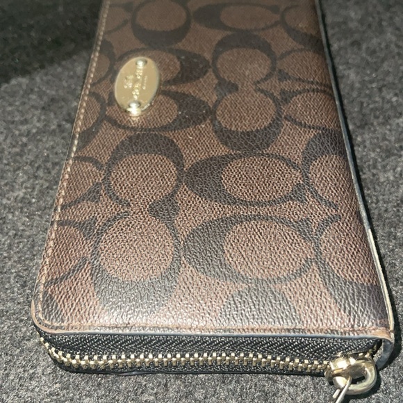 Coach Peyton black brown signature leather zip around wallet - Picture 5 of 9